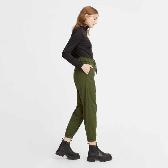 Levi's Off Duty Joggers - Picture 3 of 14